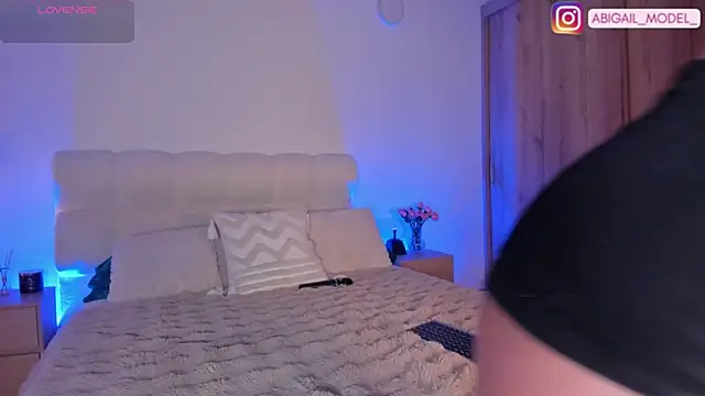 abigail 01 online show from July 2026 03:04:01 AM