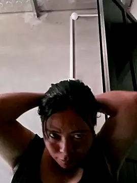 Snapshot of -Hami- chatting on April 2026 04:13:02 AM -Hami- online show from April 2026 04:13:02 AM