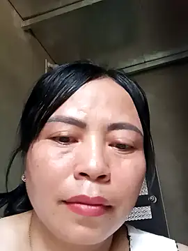 Snapshot of -Hami- chatting on April 2026 07:14:01 AM -Hami- online show from April 2026 07:14:01 AM