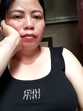 Snapshot of -Hami- chatting on April 2026 07:14:01 AM -Hami- online show from April 2026 07:14:01 AM