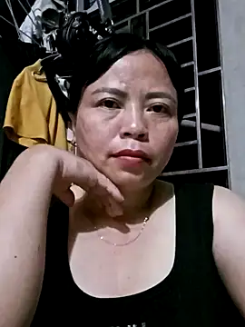Snapshot of -Hami- chatting on May 2026 06:13:01 PM -Hami- online show from May 2026 06:13:01 PM