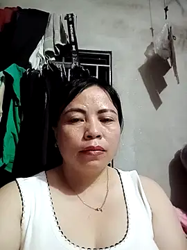 Snapshot of -Hami- chatting on May 2026 08:17:02 PM -Hami- online show from May 2026 08:17:02 PM