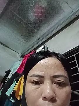 Snapshot of -Hami- chatting on May 2026 12:59:01 PM -Hami- online show from May 2026 12:59:01 PM