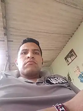 Snapshot of Julian411 chatting on April 2026 08:18:01 PM Julian411 online show from April 2026 08:18:01 PM