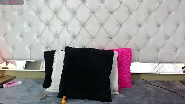 MistressNyx  online show from May 2026 08:37:01 PM