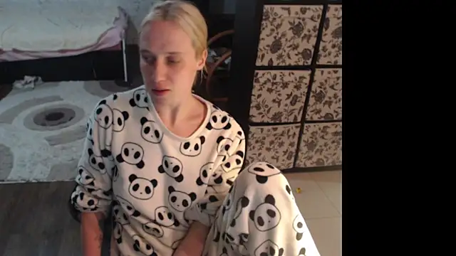 Snapshot of Sweet_hot_shrmp chatting on May 2026 11:56:02 PM Sweet hot shrmp online show from May 2026 11:56:02 PM