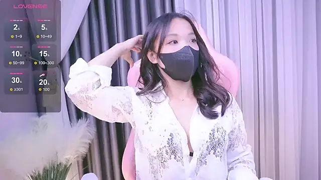 Lu Ly22 online show from July 2026 01:37:02 PM