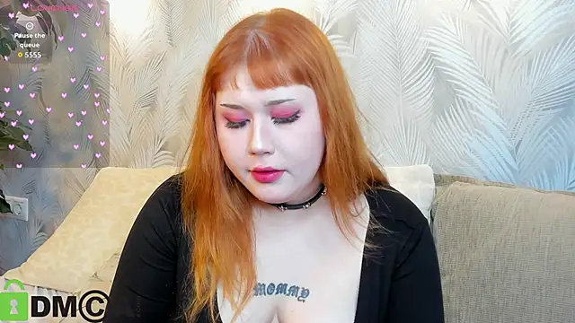 Roxy Moor online show from June 2026 09:12:02 AM