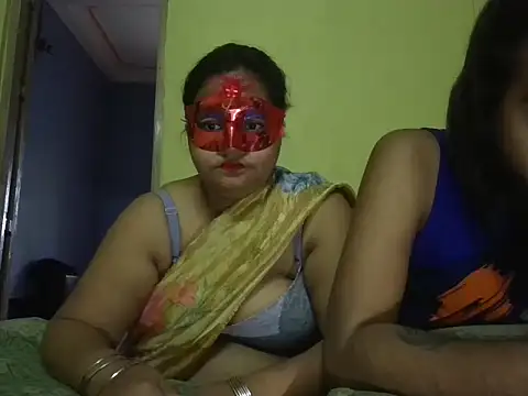 Naina1994 online show from June 2026 06:41:02 AM
