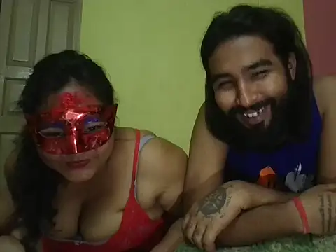 Naina1994 online show from June 2026 06:39:01 AM