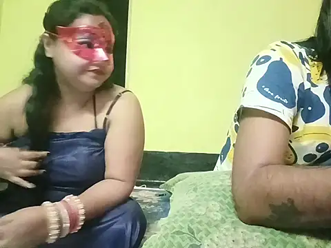 Naina1994 online show from June 2026 08:01:02 PM