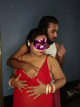 Naina1994 online show from July 2026 07:47:01 AM