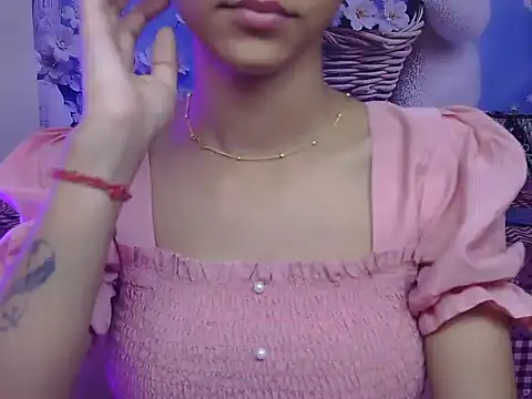 Snapshot of bold-manvi chatting on April 2026 05:01:02 AM bold-manvi online show from April 2026 05:01:02 AM