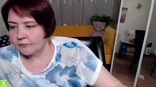 QUEEN02030 online show from June 2026 10:07:01 AM
