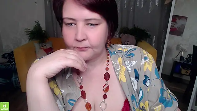 QUEEN02030 online show from June 2026 10:17:02 AM