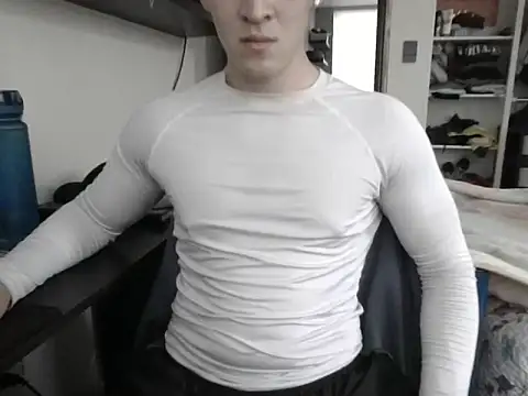 DavMC19cm online show from May 2026 08:05:01 PM