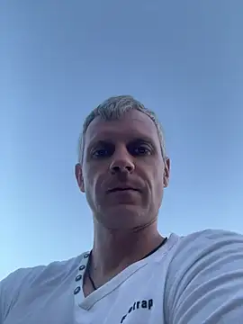 ChiefApron5 online show from June 2026 03:45:01 AM