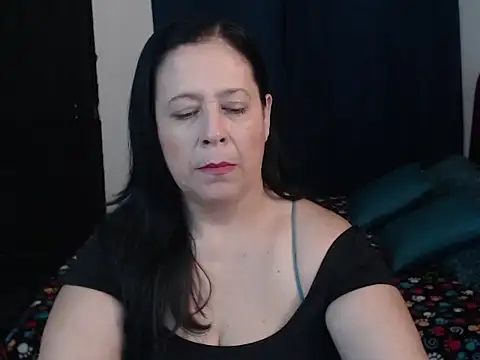 carlareyesk977 online show from June 2026 05:46:01 PM