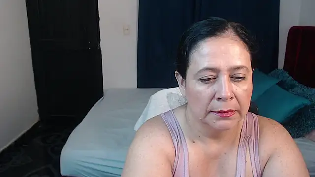 carlareyesk977 online show from July 2026 10:09:01 PM