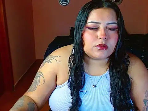 LunaAddittion online show from May 2026 03:08:01 PM