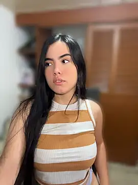 Snapshot of Flacalatina chatting on April 2026 11:49:01 AM Flacalatina online show from April 2026 11:49:01 AM