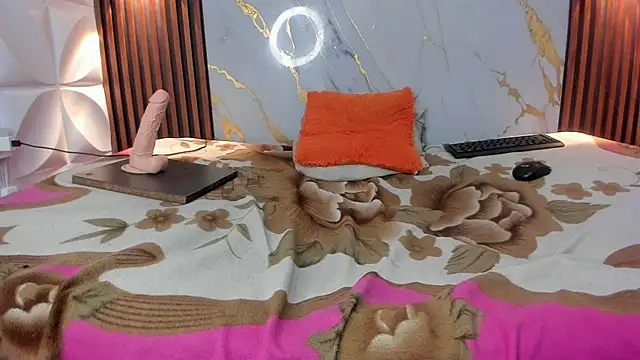 Snapshot of Alinna_addams_ chatting on July 2026 07:34:02 PM Alinna addams online show from July 2026 07:34:02 PM