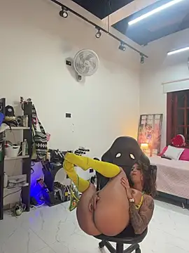 CocoaParadise  online show from April 2026 02:25:01 AM
