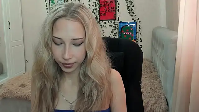 Emmarayder online show from June 2026 12:37:01 PM
