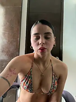 Snapshot of mimihot777 chatting on April 2026 05:32:01 PM mimihot777 online show from April 2026 05:32:01 PM