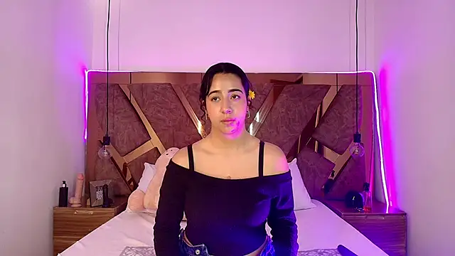 bella swwan  online show from June 2026 08:32:02 PM