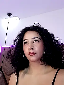 bella swwan  online show from June 2026 07:09:01 PM