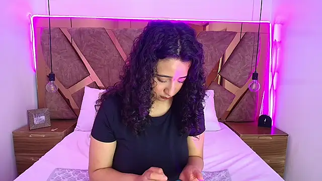bella swwan  online show from July 2026 02:43:01 PM