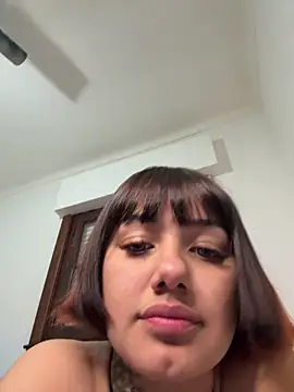 Abrildqquino online show from May 2026 11:34:04 PM