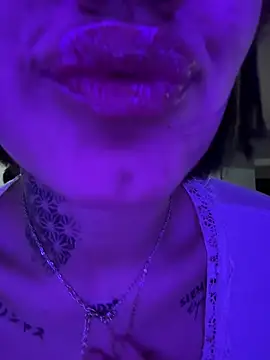 Abrildqquino online show from July 2026 05:03:02 AM