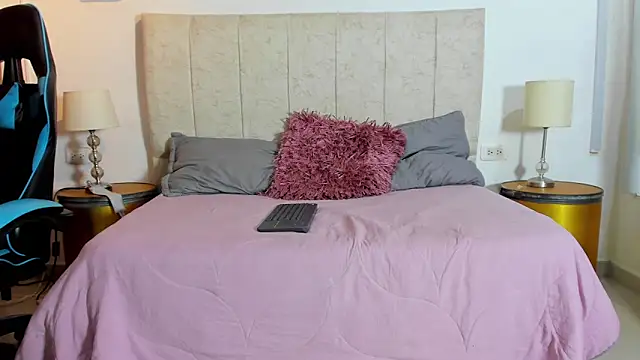  blowsex  online show from April 2026 01:42:02 PM