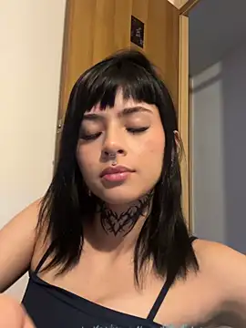 Snapshot of Babeel_ chatting on May 2026 12:08:02 AM Babeel online show from May 2026 12:08:02 AM