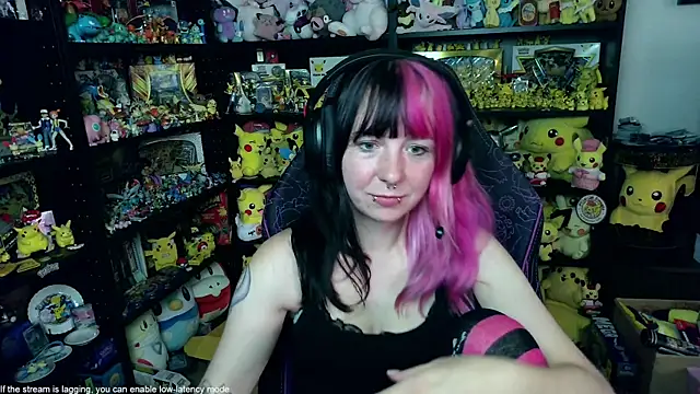 CutieTracer online show from July 2026 04:42:02 PM