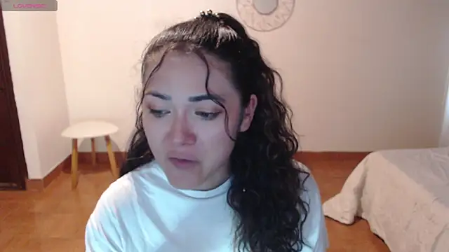 Snapshot of FreyaRouge chatting on May 2026 06:49:02 PM FreyaRouge online show from May 2026 06:49:02 PM
