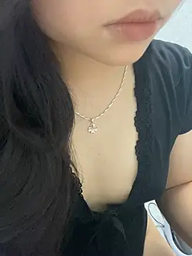 Rosecute11 online show from May 2026 03:31:02 PM