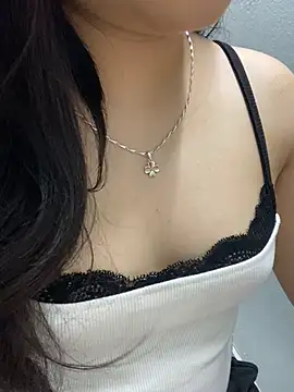 Rosecute11 online show from May 2026 12:34:02 PM