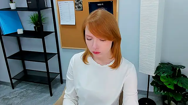 Snapshot of CherryCrushLove chatting on April 2026 05:55:02 AM CherryCrushLove online show from April 2026 05:55:02 AM