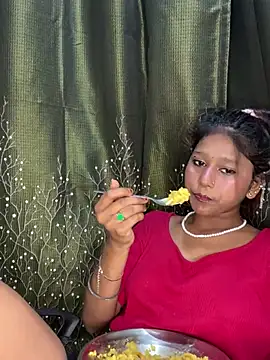 Snapshot of Cutiepie- chatting on April 2026 07:58:01 PM Cutiepie- online show from April 2026 07:58:01 PM