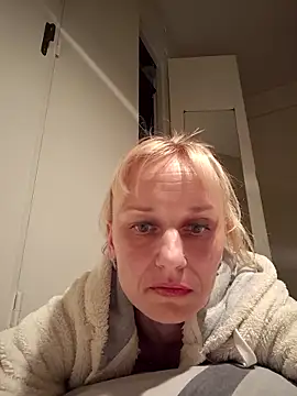 RinaSunX online show from April 2026 12:52:01 AM