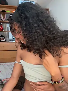 Sun lynx Love online show from June 2026 08:33:02 PM
