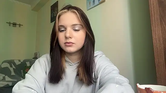 Snapshot of GiselleReidenbach chatting on April 2026 11:54:02 AM GiselleReidenbach online show from April 2026 11:54:02 AM