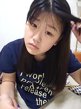 Snapshot of mianmian-666 chatting on April 2026 02:32:01 PM mianmian-666 online show from April 2026 02:32:01 PM
