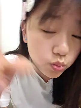 Snapshot of mianmian-666 chatting on May 2026 01:08:02 PM mianmian-666 online show from May 2026 01:08:02 PM