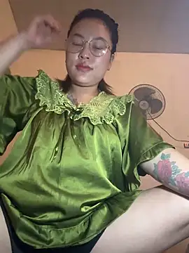 Lina-Naughty online show from May 2026 06:25:01 PM