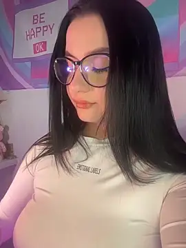 Snapshot of L0LA_XO chatting on April 2026 05:32:01 PM L0LA XO online show from April 2026 05:32:01 PM