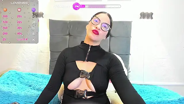 Valeri Martin online show from May 2026 11:11:01 PM